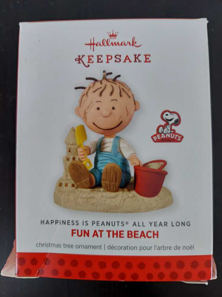 Fun At The Beach - Peanuts Non-Christmas (1st In Series) ornament collectible [Barcode 795902345440] - Main Image 2