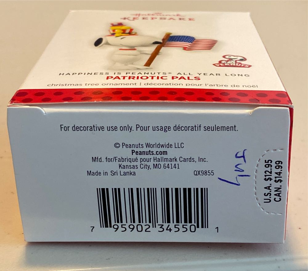 Patriotic Pals - Happiness Is Peanuts All Year Long (12th In Series) ornament collectible [Barcode 795902345501] - Main Image 3