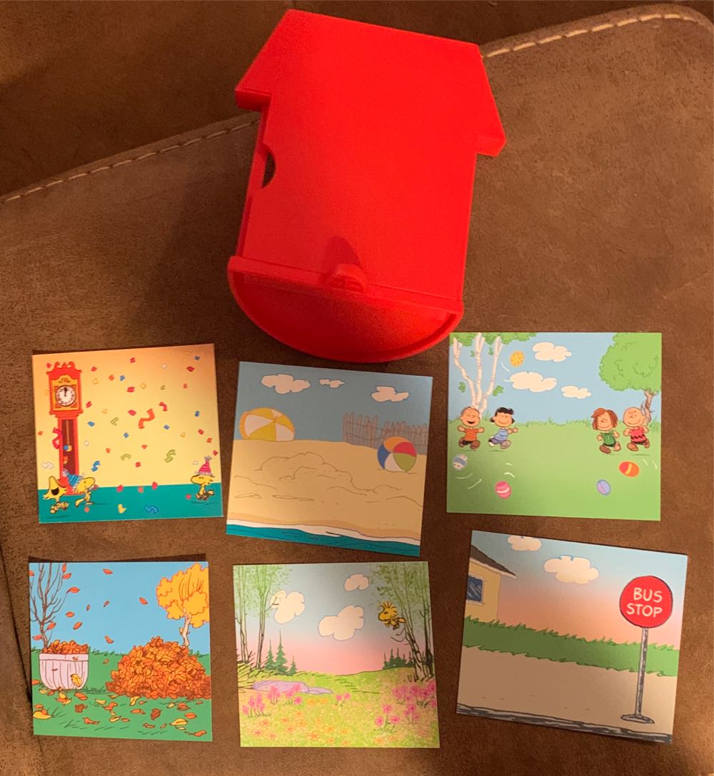 Peanuts All Year Long - Display Stand - Happiness Is Peanuts All Year Long (Peanuts Gang, Display Stand) ornament collectible [Barcode 795902345785] - Main Image 4