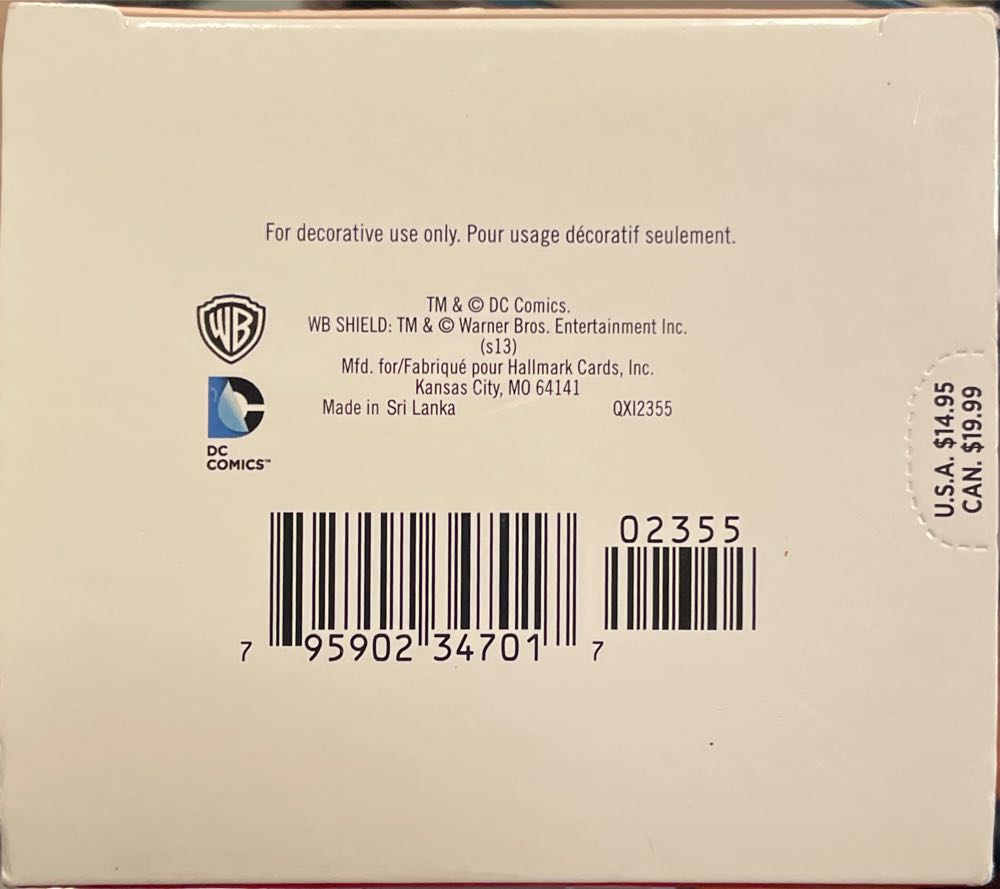Descending Upon Gotham City - DC Super Heroes (Batman) ornament collectible [Barcode 795902347017] - Main Image 3