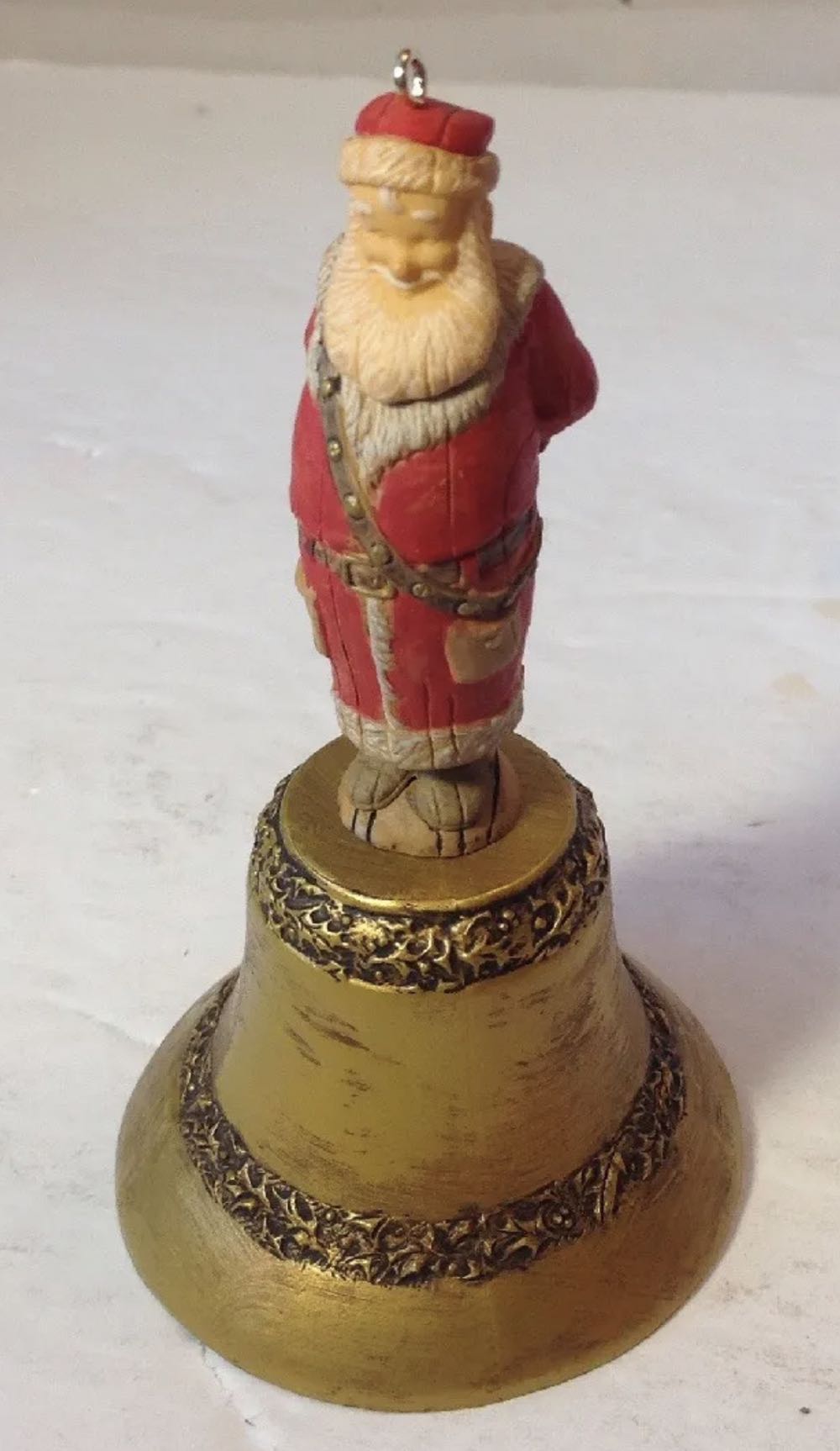 Santa’s Magic Bell - Santa (Magic-sound) ornament collectible [Barcode 795902366681] - Main Image 4