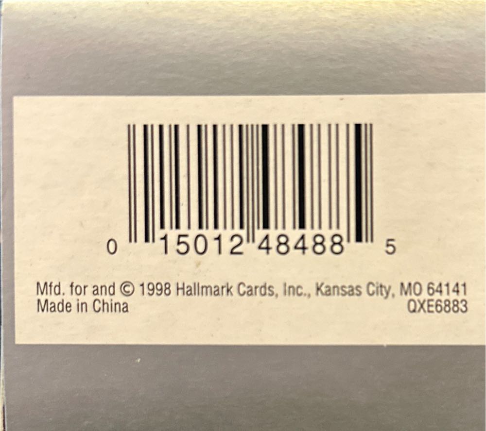 Decorating Maxine-Style - Maxine (Maxine) ornament collectible [Barcode 015012484885] - Main Image 3