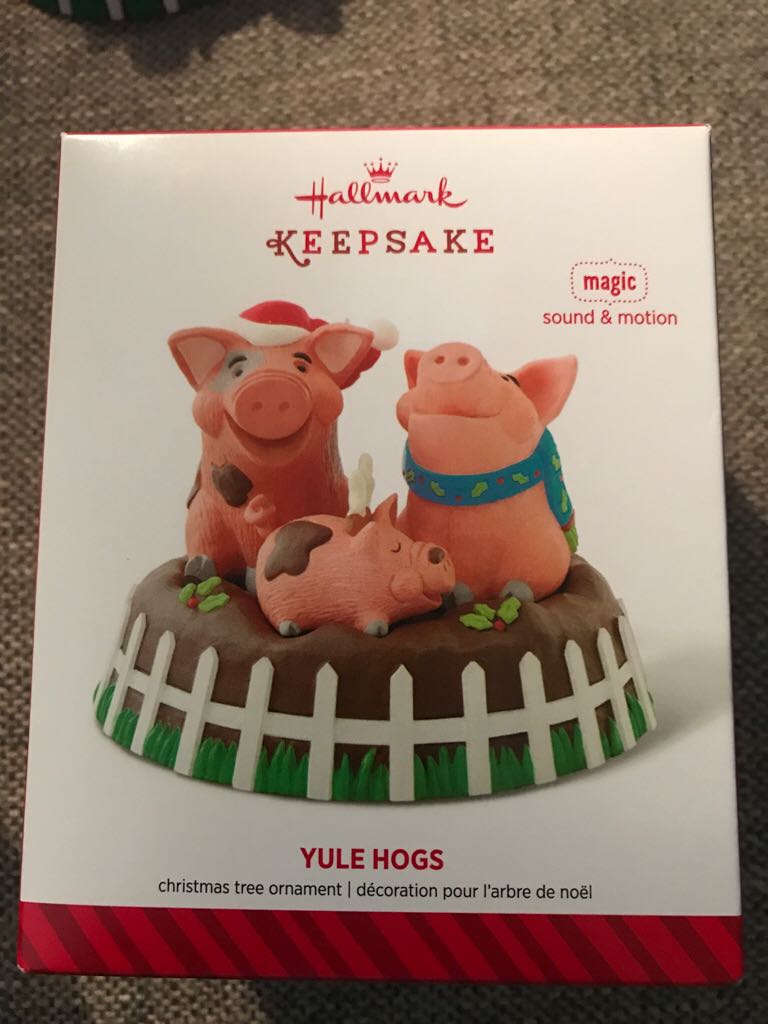Yule Hogs - Hallmark KOC Magic (Singing Trio) ornament collectible [Barcode 795902406042] - Main Image 2