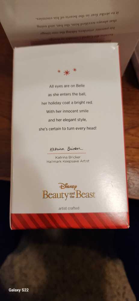All Eyes On Belle - Hallmark Keepsake Ornament (Beauty and the Beast) ornament collectible [Barcode 795902412395] - Main Image 2