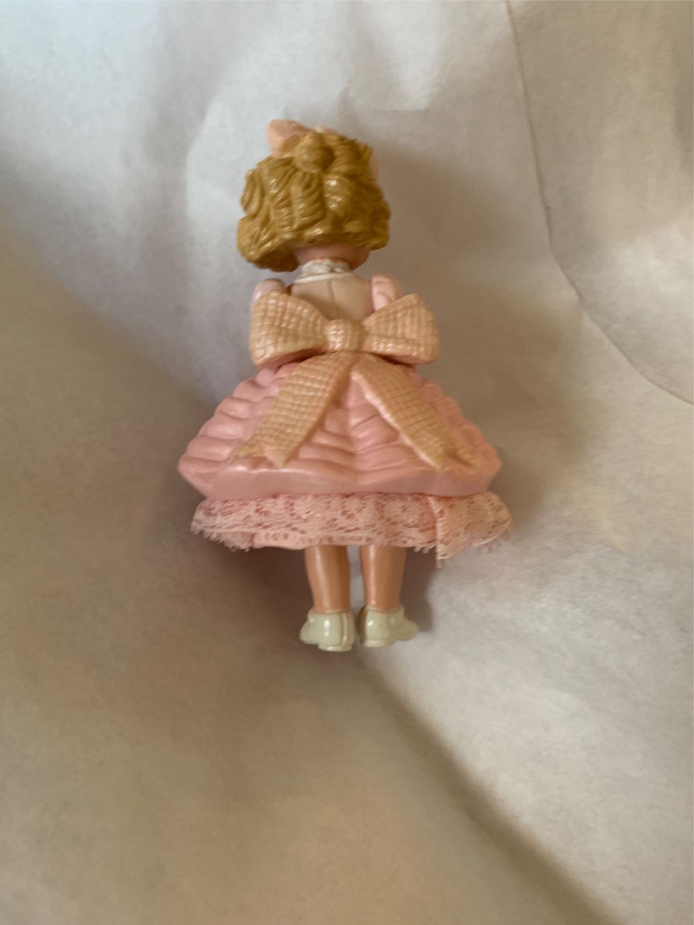 MA#19 Wendy Celebrates Madame’s 90th Anniversary - Madame Alexander (Madame Alexander) ornament collectible [Barcode 795902422110] - Main Image 4