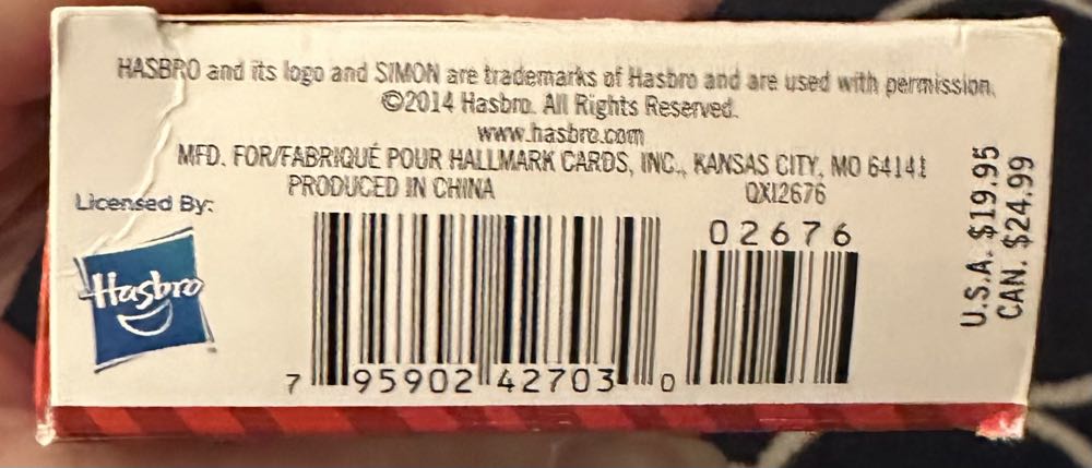 Hasbro Games: “SIMON” - Hasbro Games (MAGIC: Light & Sound) ornament collectible [Barcode 795902427030] - Main Image 4