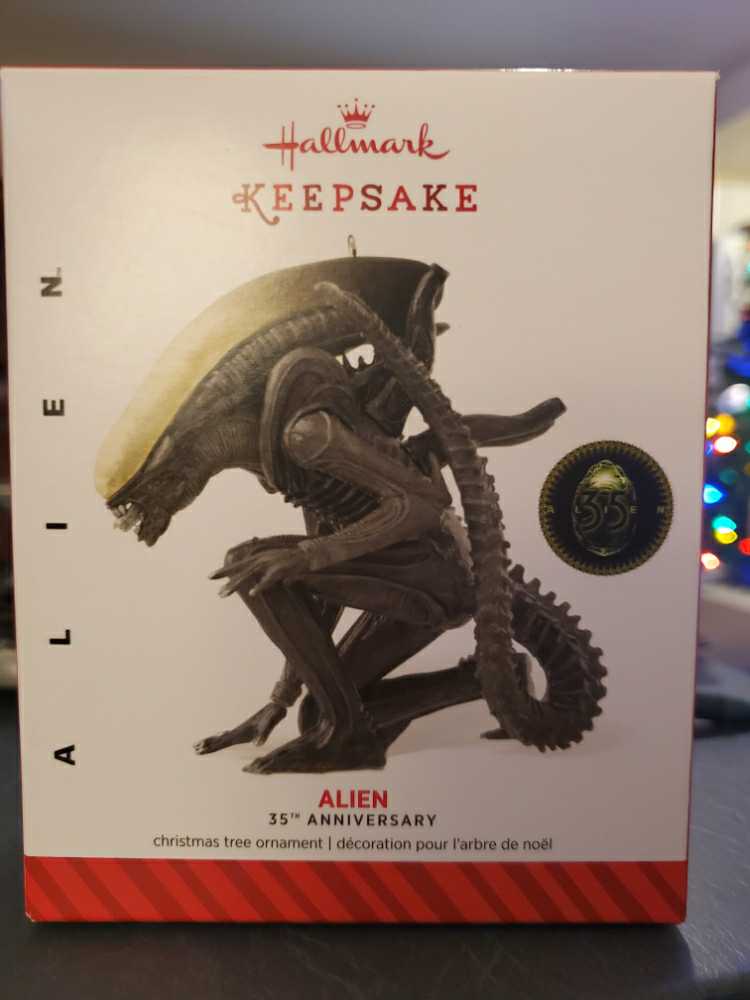 Alien 35th Anniversary - Keepsake (Alien) ornament collectible [Barcode 795902434144] - Main Image 3
