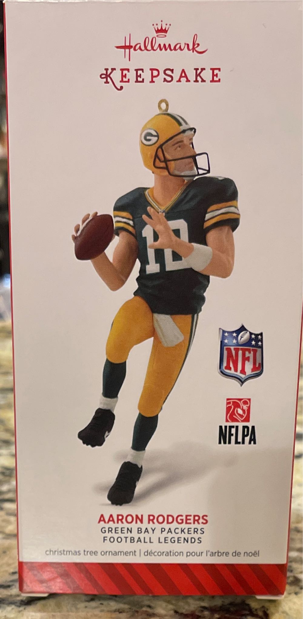 Aaron Rodgers - Football Legends (Sports) ornament collectible [Barcode 795902434168] - Main Image 2