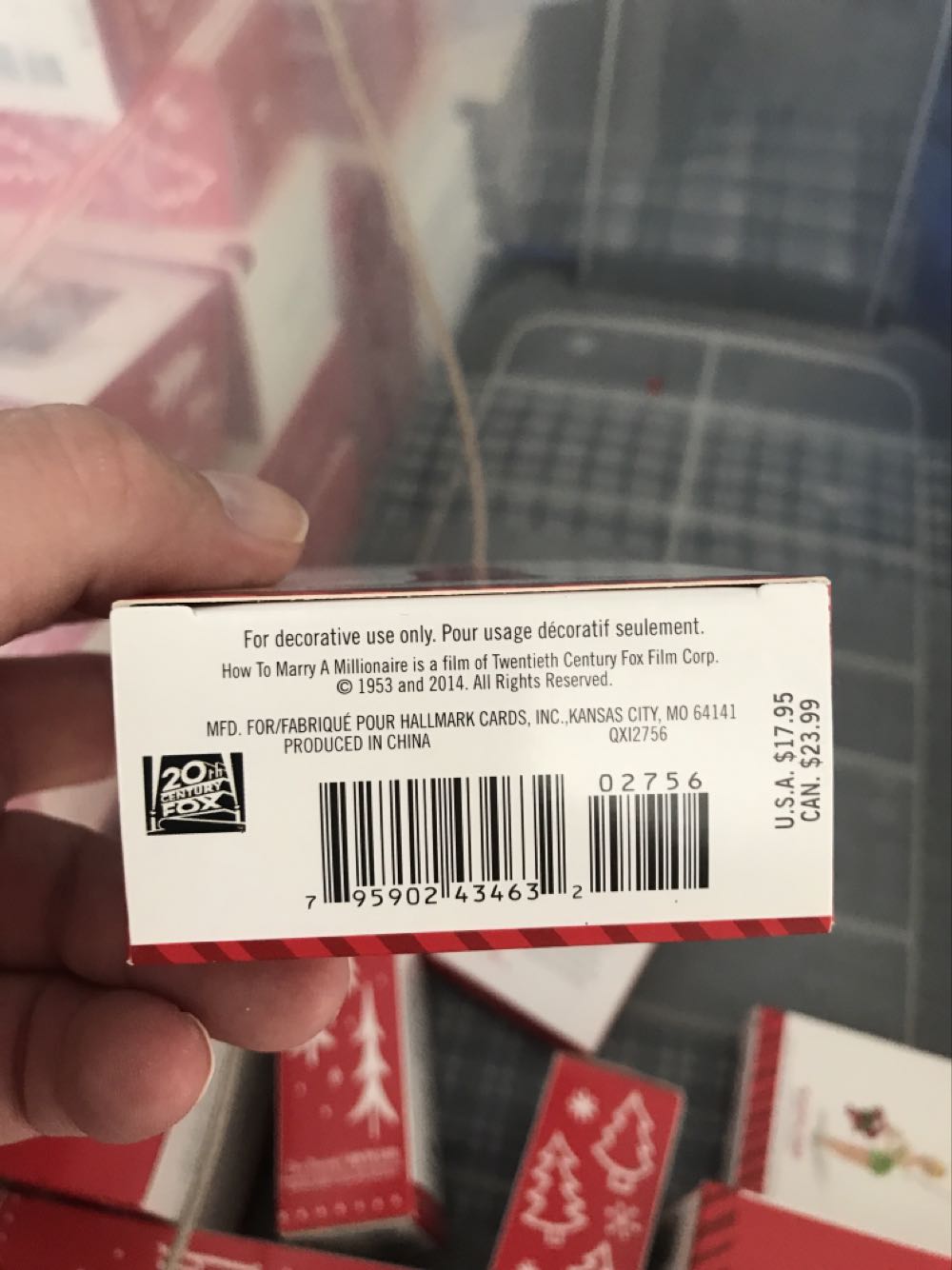 How to Marry a Millionaire  - Starring Marilyn Monroe (Movies) ornament collectible [Barcode 795902434632] - Main Image 2