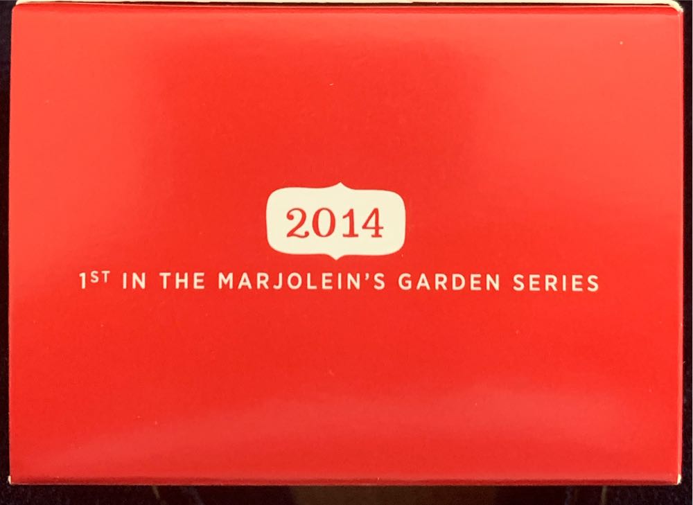 01 - Simple Gifts - Marjolein’s Garden (Nature’s Sketchbook) ornament collectible [Barcode 795902444273] - Main Image 3