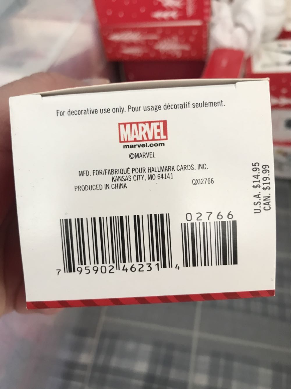 Captain America: The Winter Soldier - Captain America - Captain America: The Winter Soldier (Movie) ornament collectible [Barcode 795902462314] - Main Image 3
