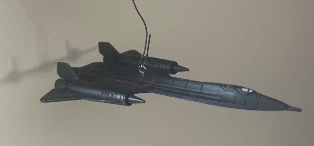 Lockheed SR-71 Blackbird - Sky’s The Limit (Aviation) ornament collectible [Barcode 795902467470] - Main Image 3