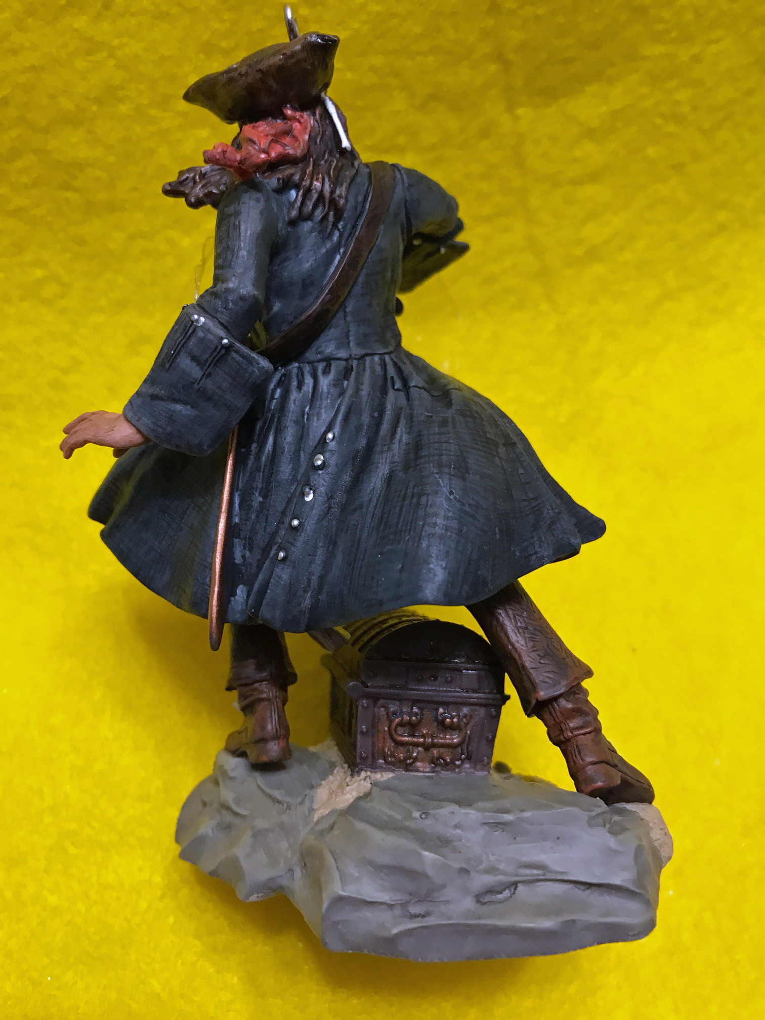 Disney Pirates of the Caribbean - Captain Jack Sparrow - Disney/Pirates Of The Caribbean (Keepsake) ornament collectible [Barcode 795902986063] - Main Image 4