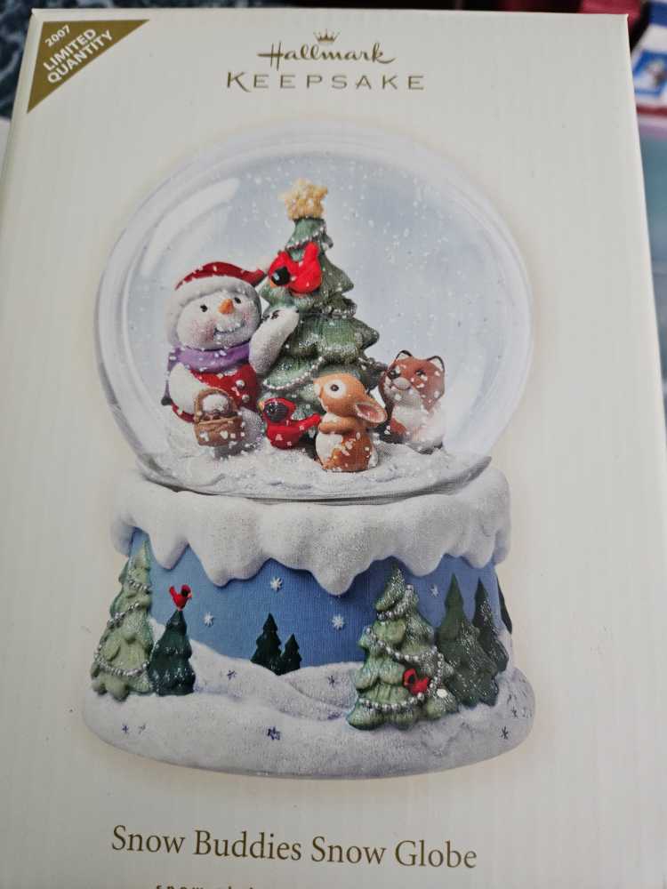 Snow Buddies Snow Globe  - Snow Buddies (Snow Buddies) ornament collectible [Barcode 795902990459] - Main Image 2