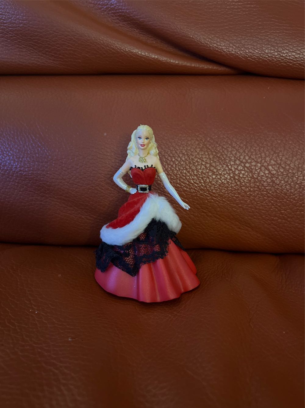 Barbie Celebration #8 2007 - Celebration Barbie Ornament Series (Barbie) ornament collectible [Barcode 795902990695] - Main Image 3