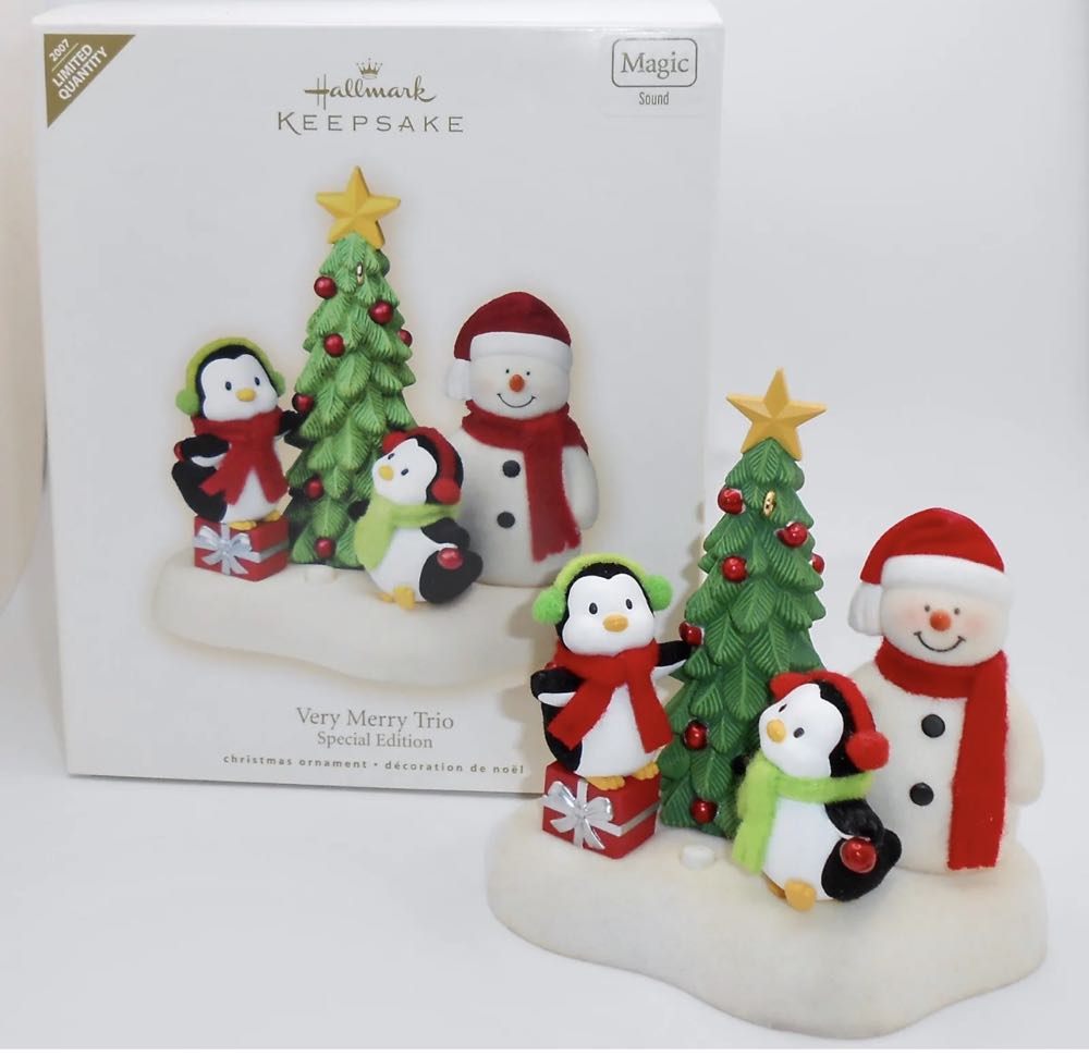 2007 Very Merry Trio - Musical Snowmen (Musical Snowmen) ornament collectible [Barcode 795902995393] - Main Image 3