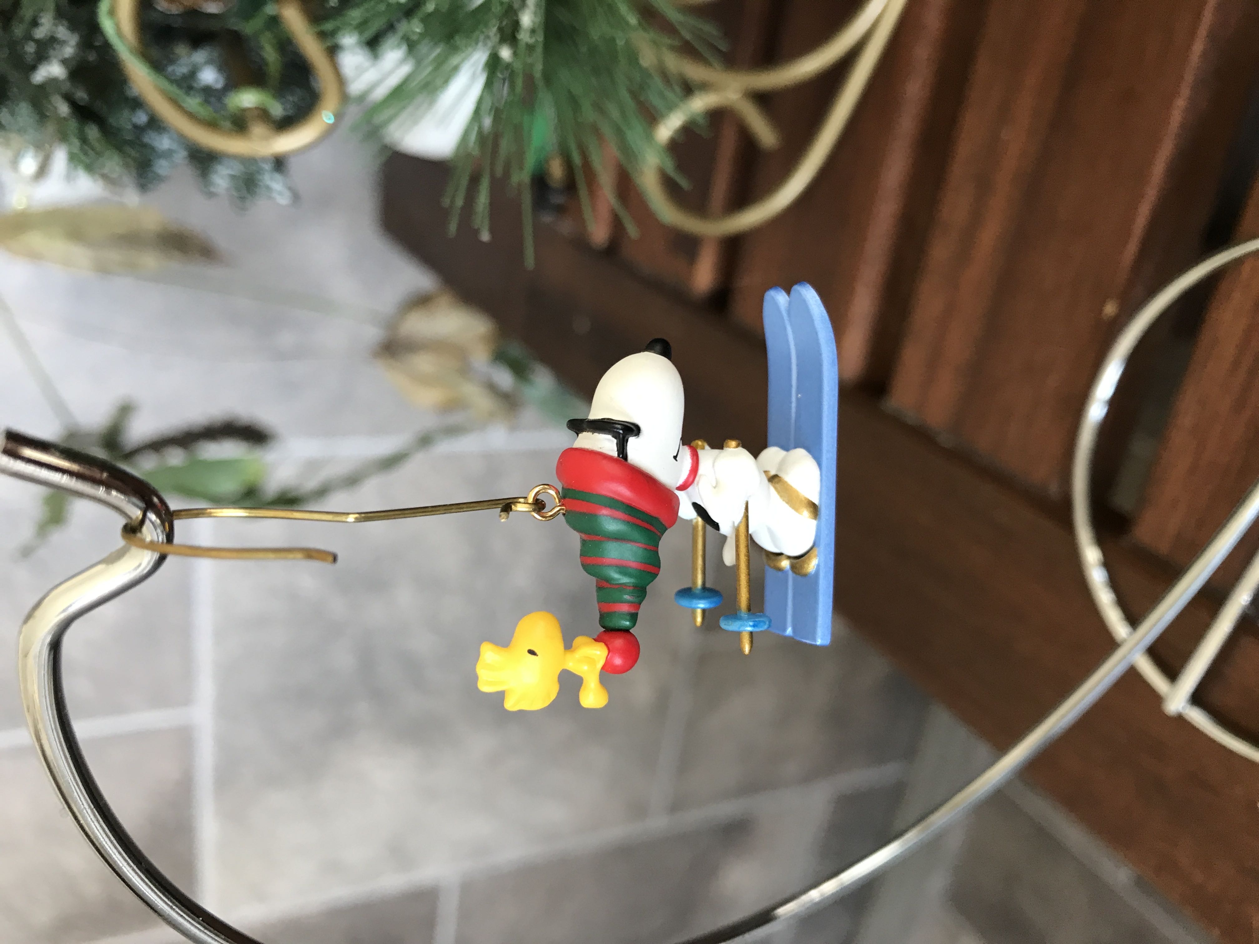 Miniature Peanuts Winter Fun With Snoopy #2 - Winter Fun With Snoopy (Peanuts Miniature) ornament collectible [Barcode 015012493979] - Main Image 2