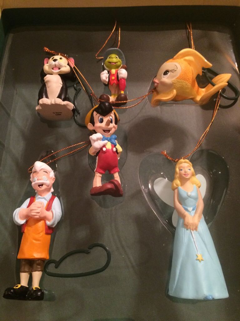 Pinocchio Set  ornament collectible [Barcode 846396015118] - Main Image 1
