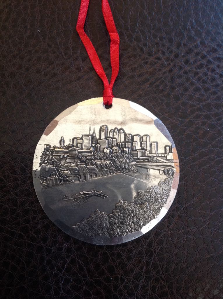 Philadelphia Ornament - My Hometown Collection (US locations) ornament collectible [Barcode 849964029821] - Main Image 1