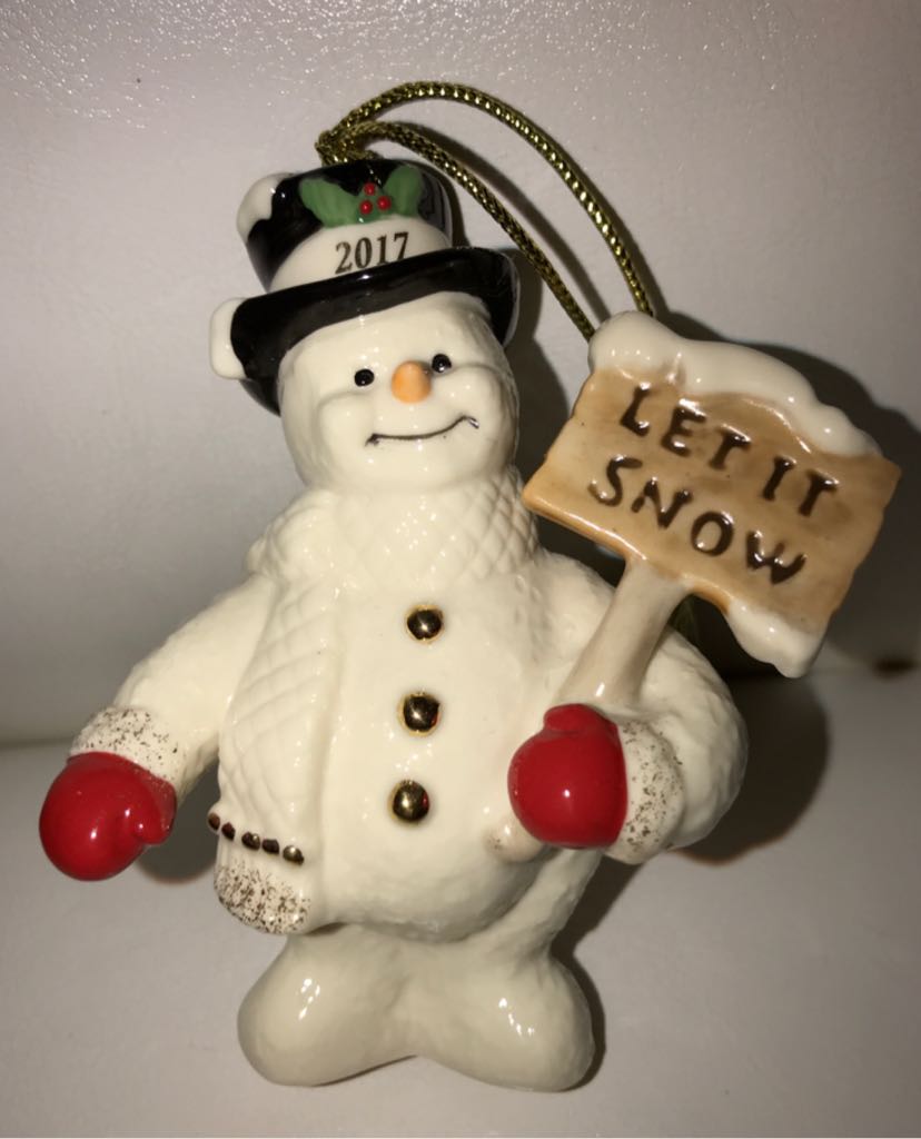 OUAC#4 Hallmark Keepsake. Christmas. Once Upon A Christmas. 2014. 4th In Series. A Pre-Flight Snack. Magic Cord. Designed By Tom Best, Robert Chad, Joanne Eschrich, & Jim Kemme.