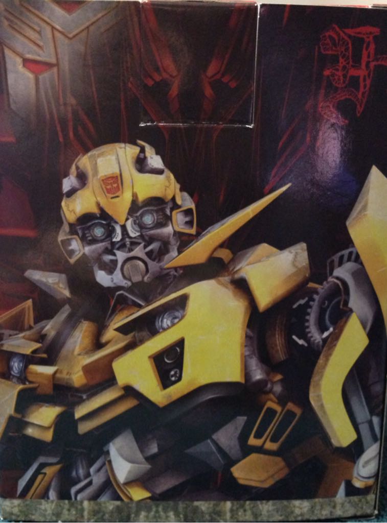Bumblebee - Transformers (Hasbro) ornament collectible [Barcode 883515903307] - Main Image 2