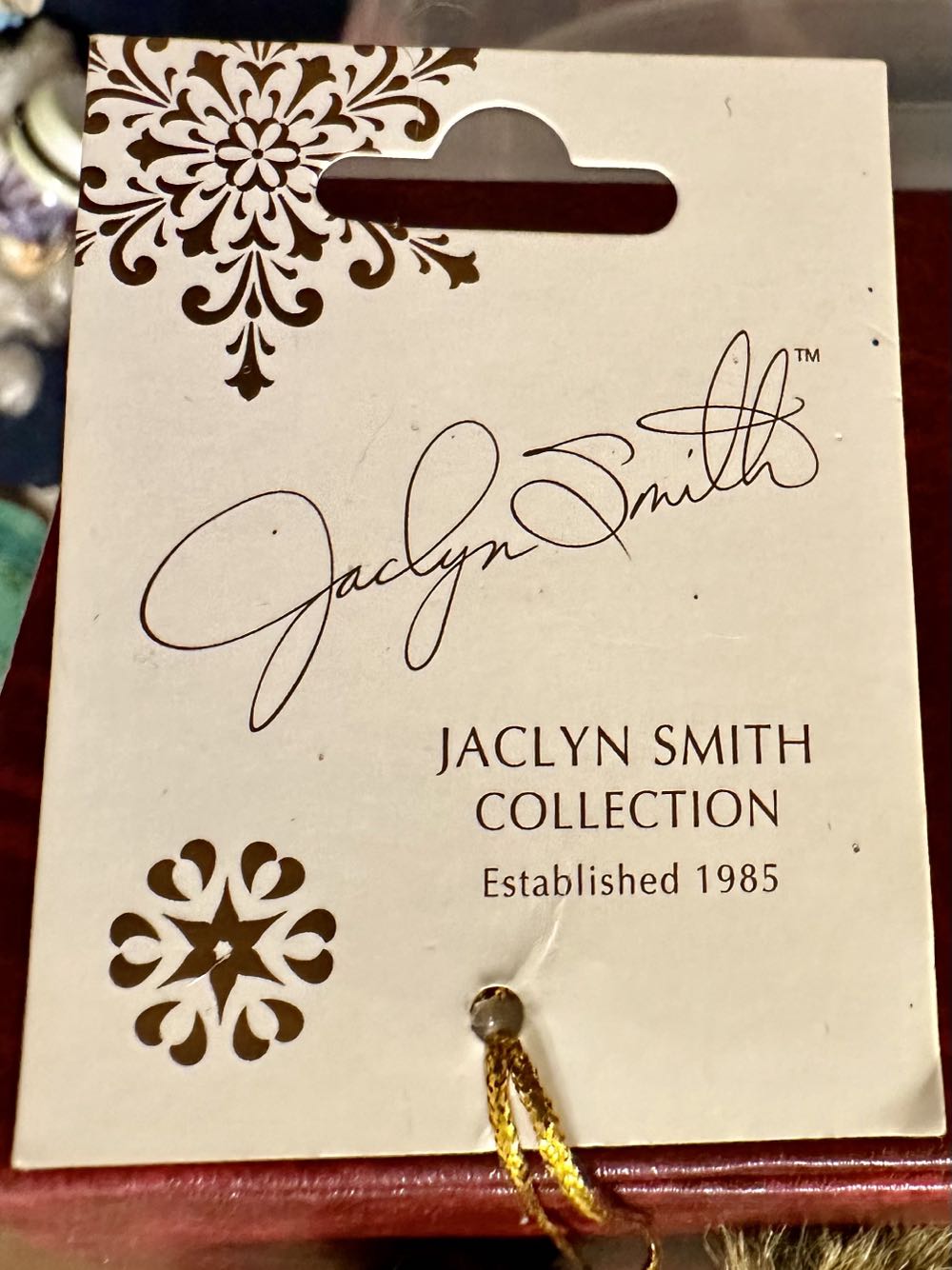 Squirrel - Jaclyn Smith  ornament collectible [Barcode 888498277469] - Main Image 3