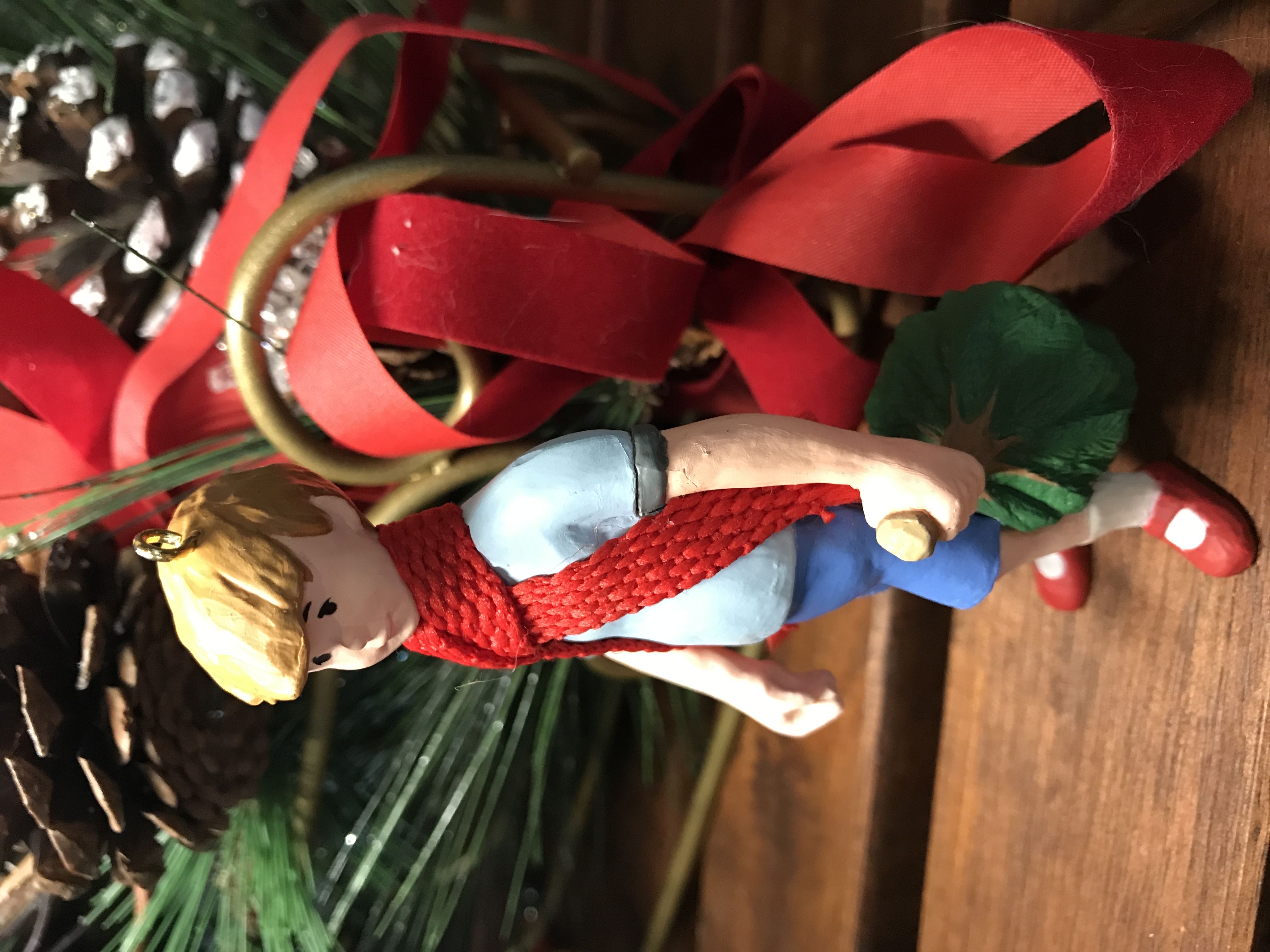 Christopher Robin - Hallmark Keepsake (Winnie The Pooh Collection) ornament collectible - Main Image 2