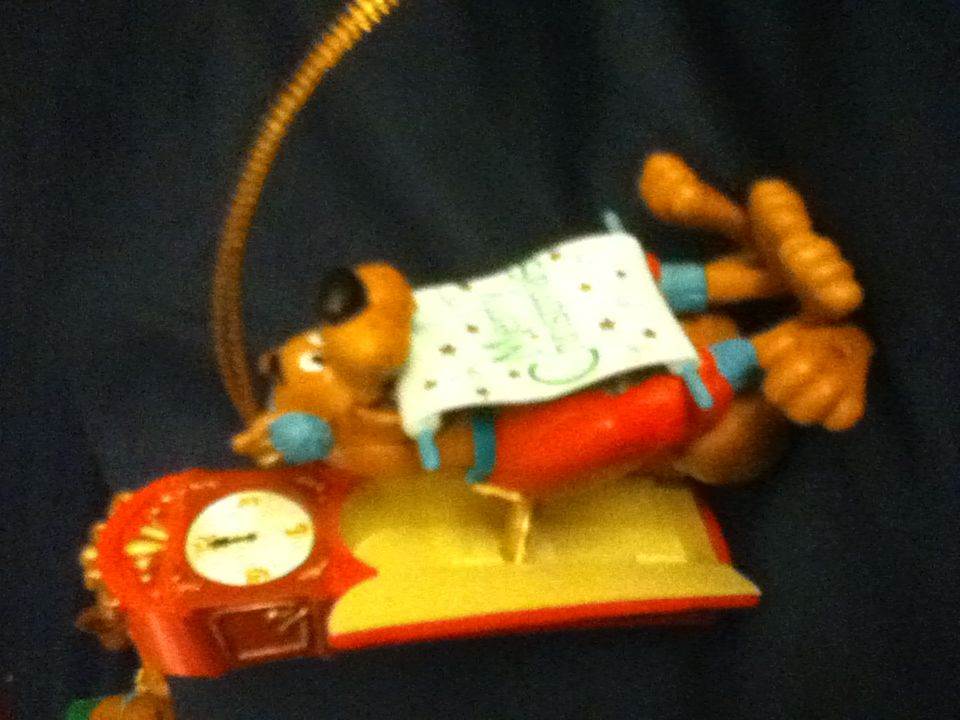 Scooby-Doo! Out Of Clock - Cartoon Network Classics (Scooby Doo) ornament collectible - Main Image 2
