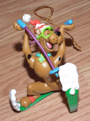 Scooby-Doo! On Snow Skies - Cartoon Network Classics (Scooby Doo) ornament collectible - Main Image 2