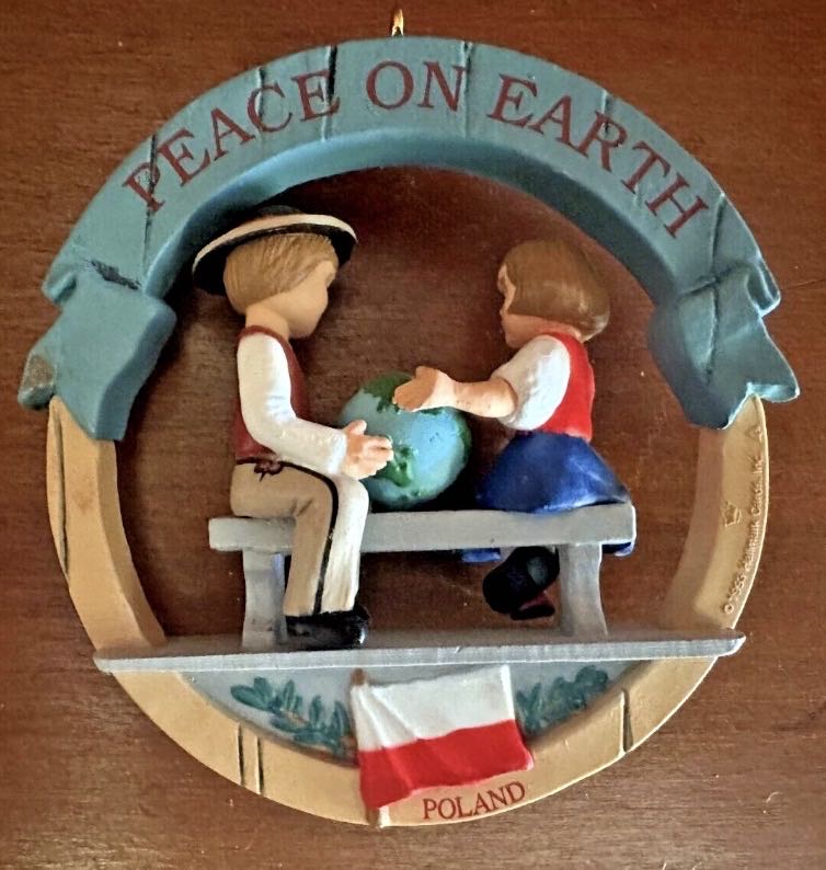 Right Stuff Kit - Peace On Earth (Peace On Earth) ornament collectible [Barcode 015012027129] - Main Image 4