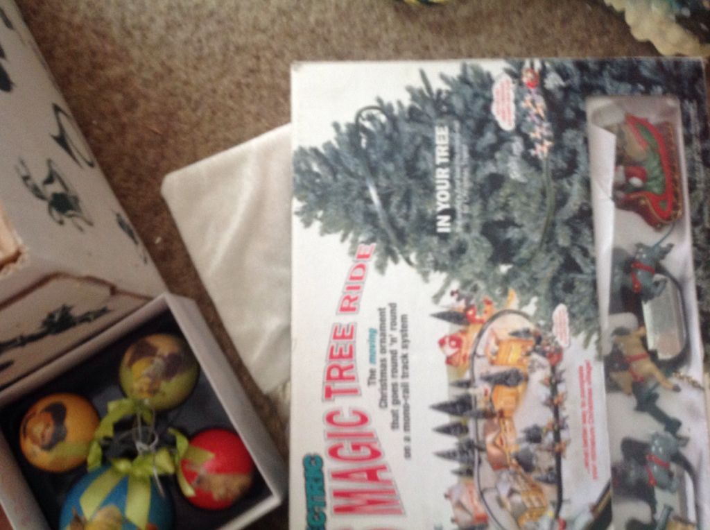 Kiss 40-Gene Simmons-2014-AZ