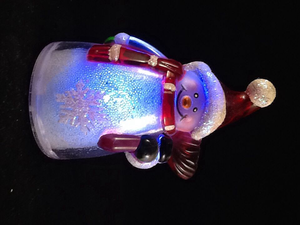 Sneeuwman, Doorzichtig, Rode Muts en Bezem (met LED) - LED Wissellicht ornament collectible - Main Image 2