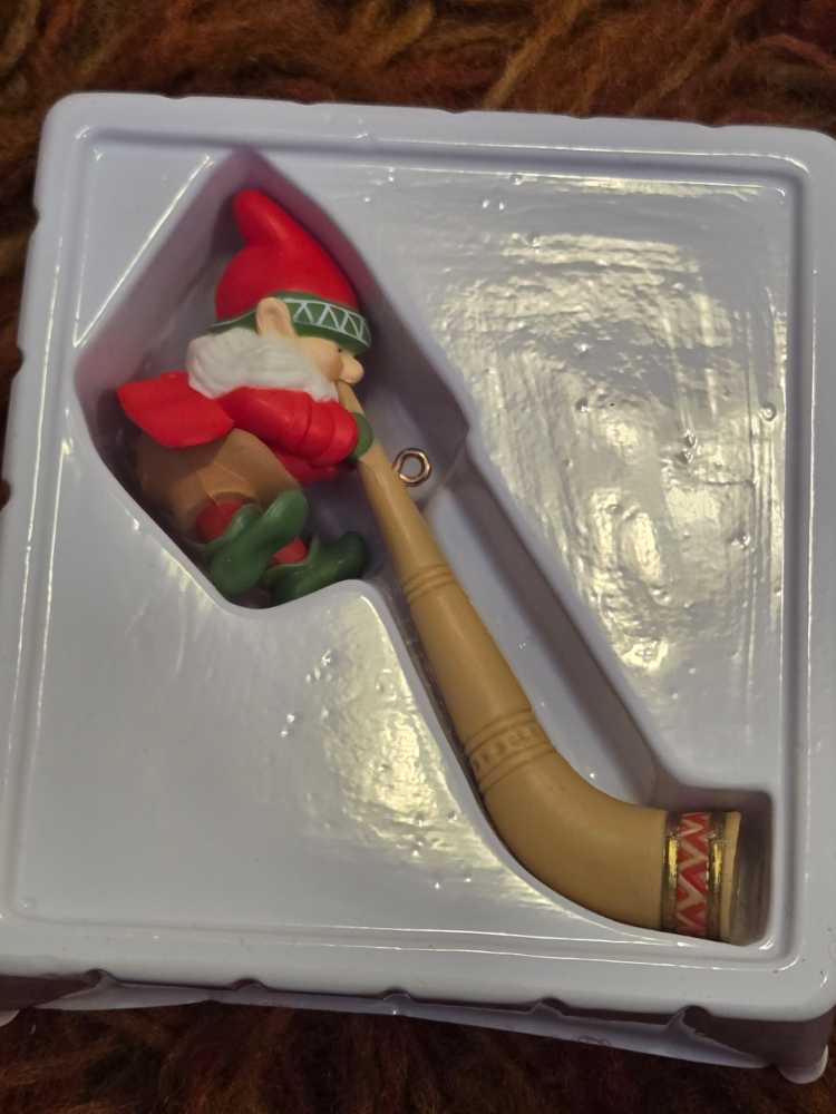 Alpine Elf - Elf (Keepsake Ornament) ornament collectible - Main Image 3