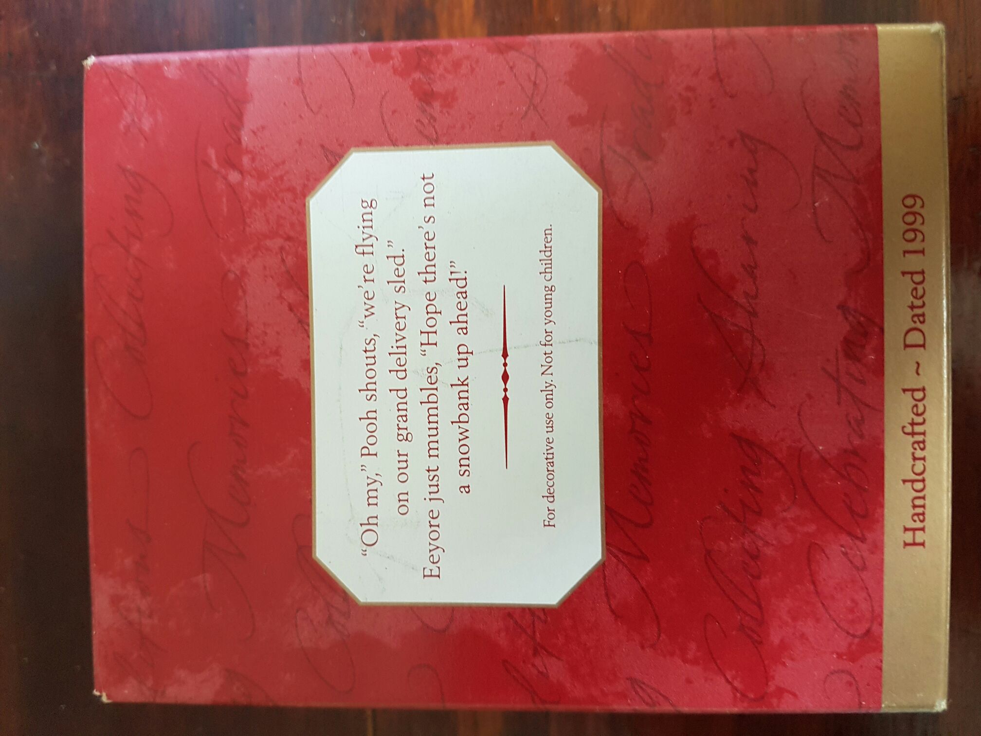 presents drom Pooh : Winnie the Pooh Collection - Disney Winnie The Pooh (Winnie The Pooh Collection) ornament collectible [Barcode 015012536201] - Main Image 2