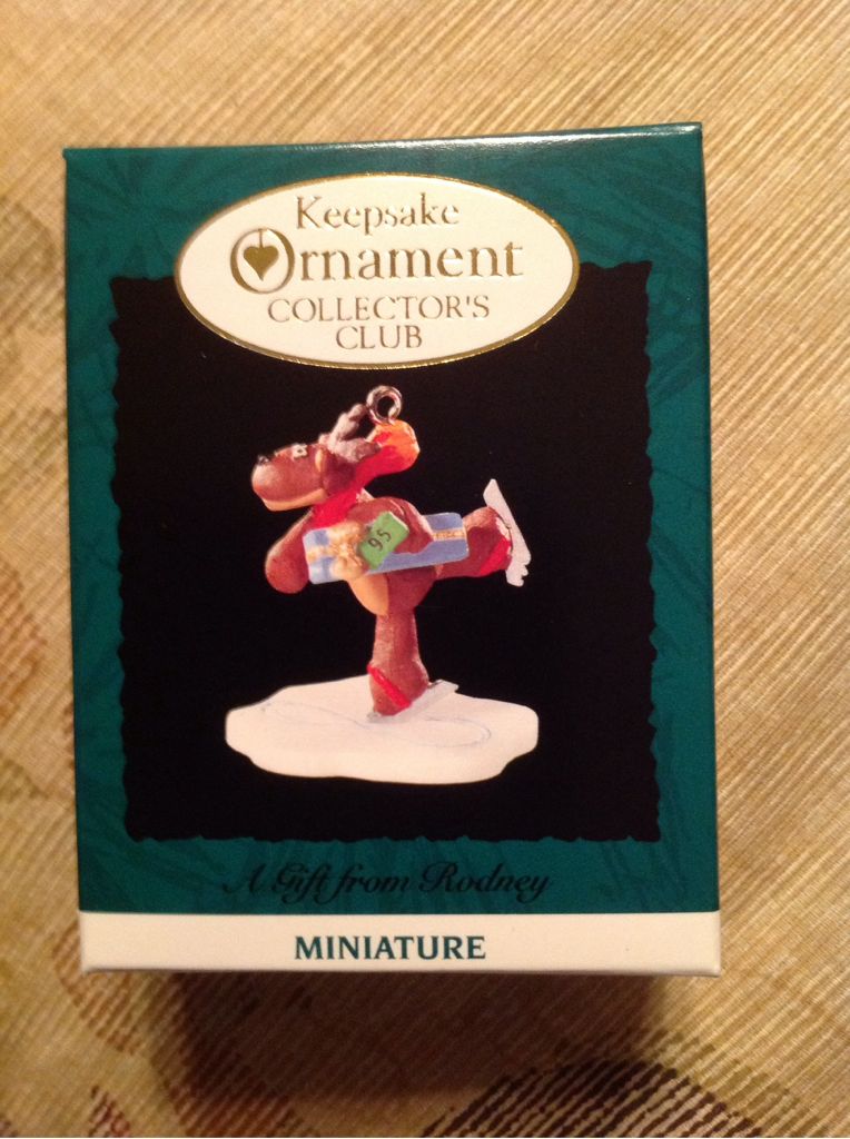 DD’s Elf On The Shelf Holiday Ornament 