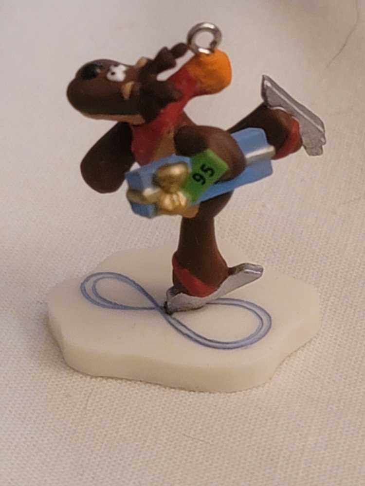 A Gift From Rodney - Miniature (Keepsake Ornament Collector’s Club) ornament collectible - Main Image 3