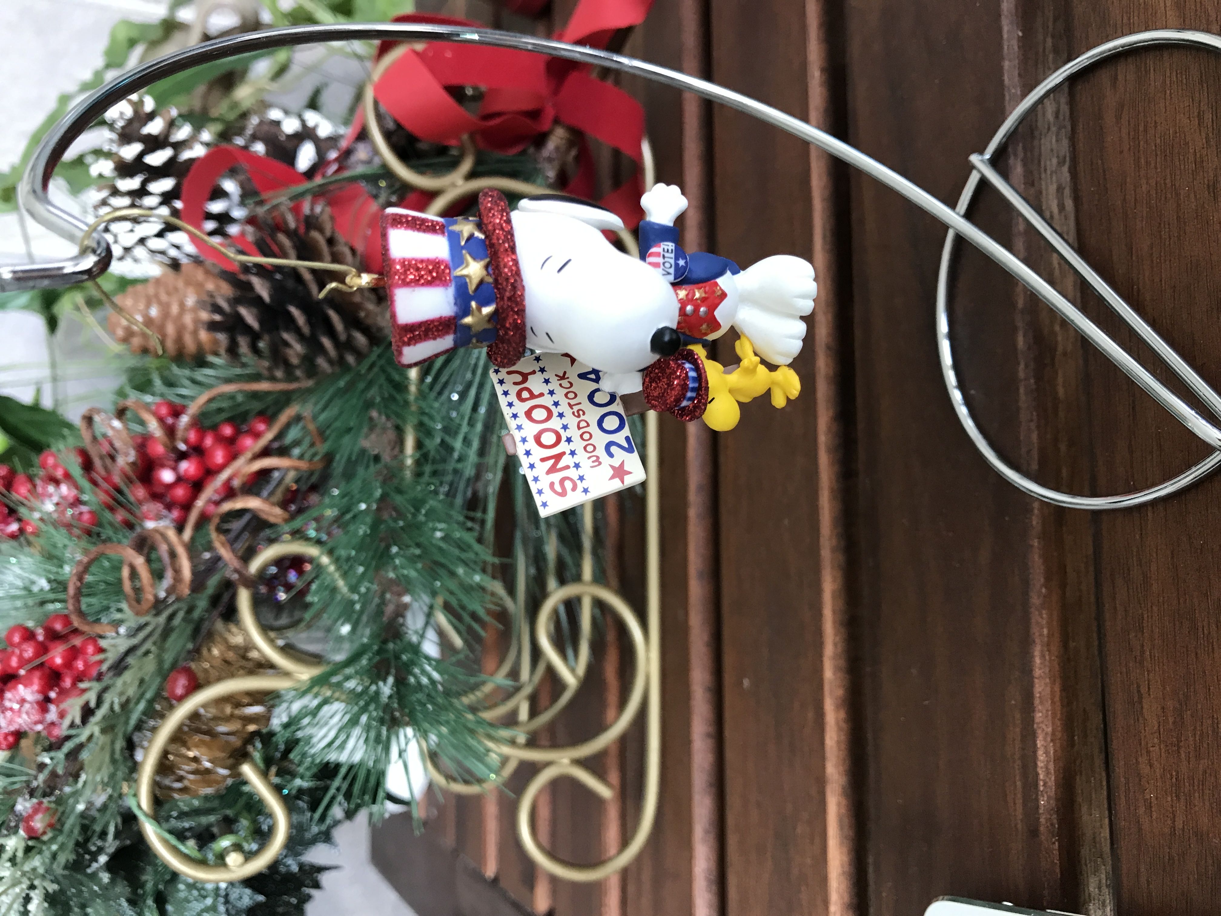 The Winning Ticket - Spotlight On Snoopy (Peanuts) ornament collectible - Main Image 2