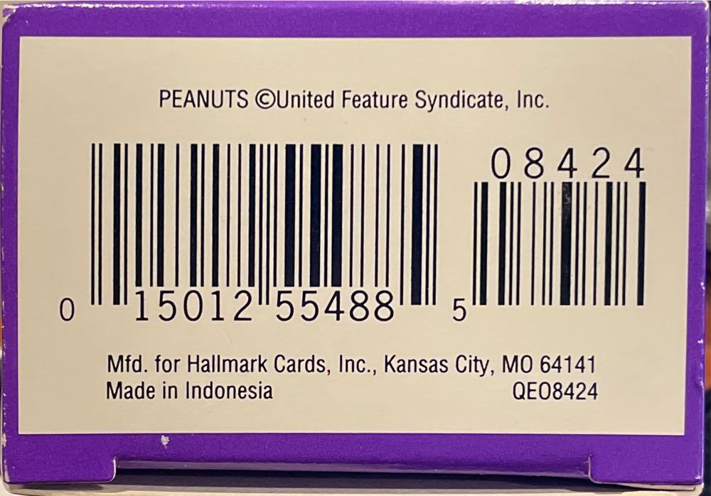 Snug Hug, A - Peanuts (Peanuts) ornament collectible [Barcode 015012554885] - Main Image 3