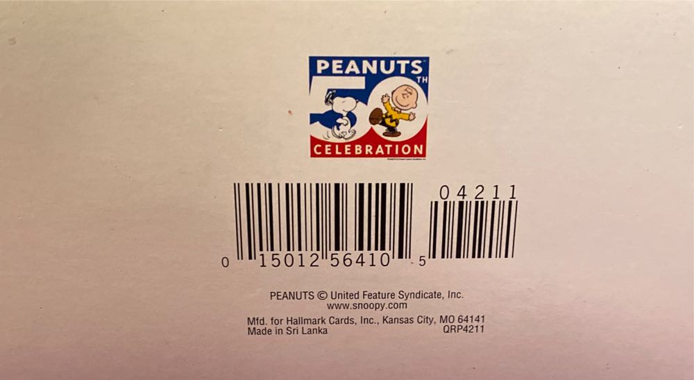 Woodstock On Doghouse - Peanuts: A Snoopy Christmas (Peanuts) ornament collectible [Barcode 015012564105] - Main Image 4