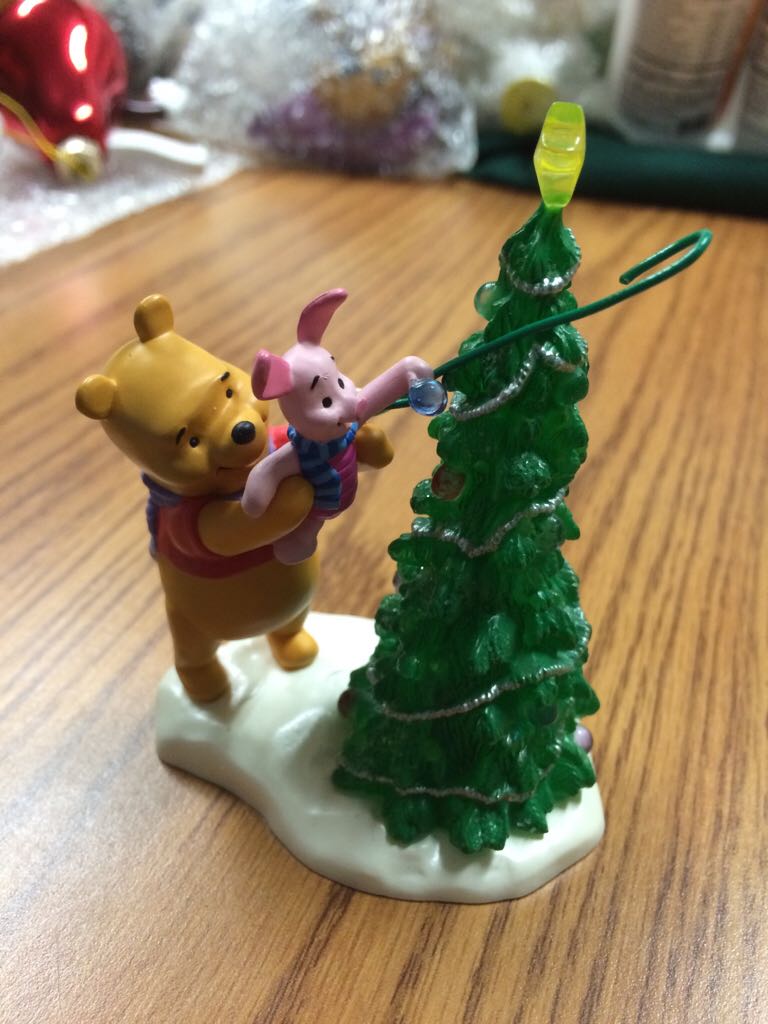 Winnie The Pooh - Pooh And Piglet Decorating Tree  (Disney Winnie the Pooh & Co) ornament collectible - Main Image 1