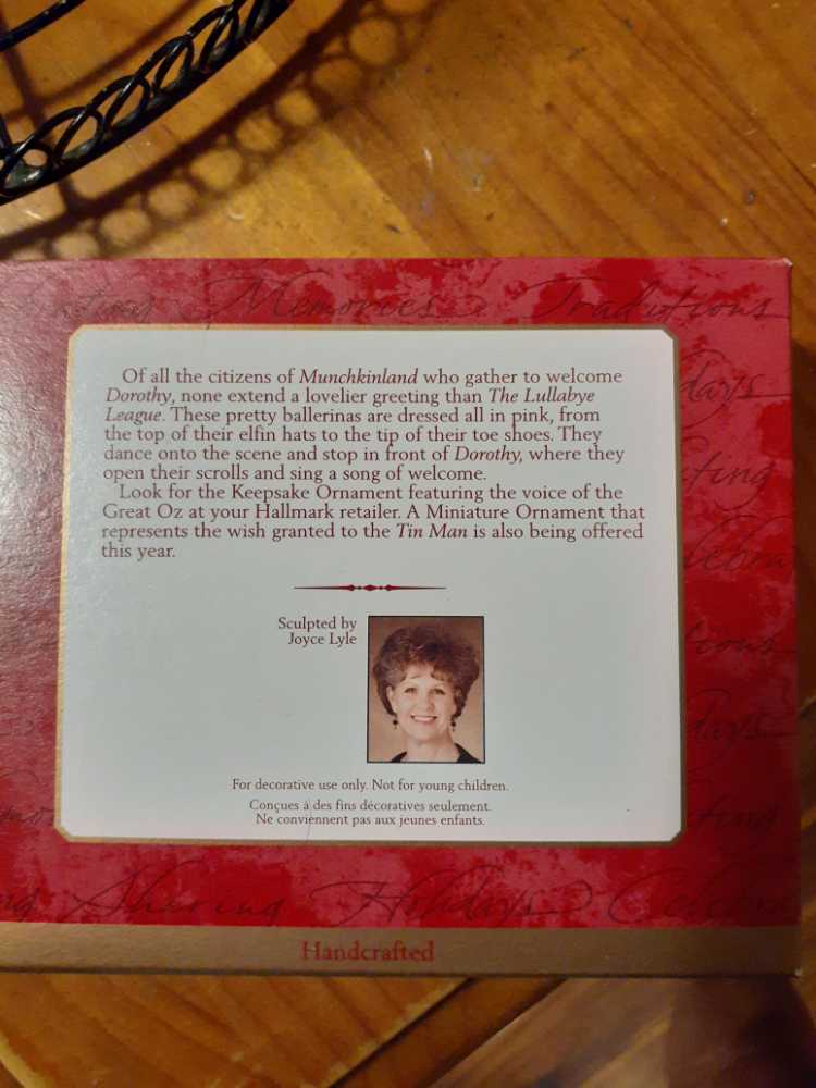 Oz: “The LULLABY LEAGUE” (Set of 3) - The Wizard of Oz - Munchkinland (Hanging Ornament) ornament collectible [Barcode 015012564303] - Main Image 3