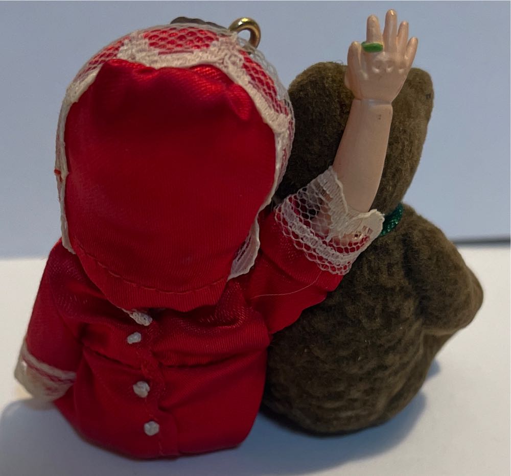 Julianne And Teddy - Special Edition (Keepsake Ornament) ornament collectible [Barcode 015012027778] - Main Image 4