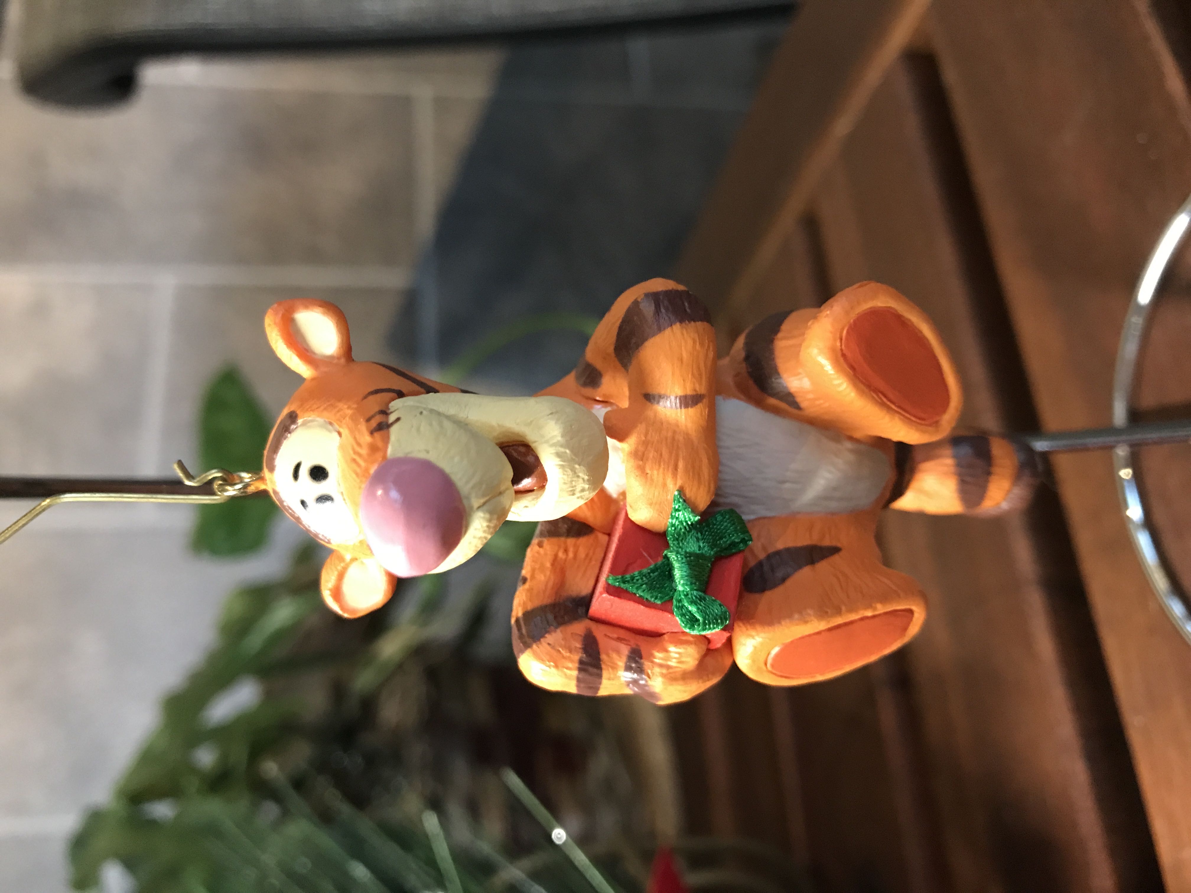 Tigger - Pooh and Friends (Disney) ornament collectible - Main Image 2