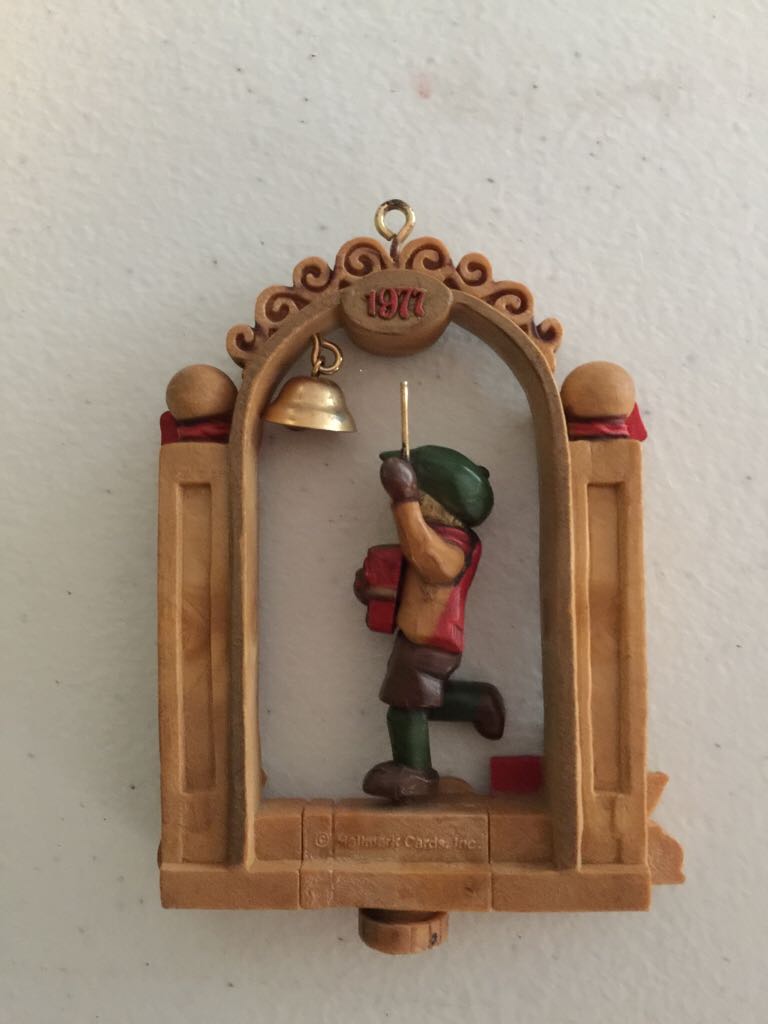 Twirl-about Bellringer 1977 - Twirl-about (Nostalgia) ornament collectible - Main Image 2