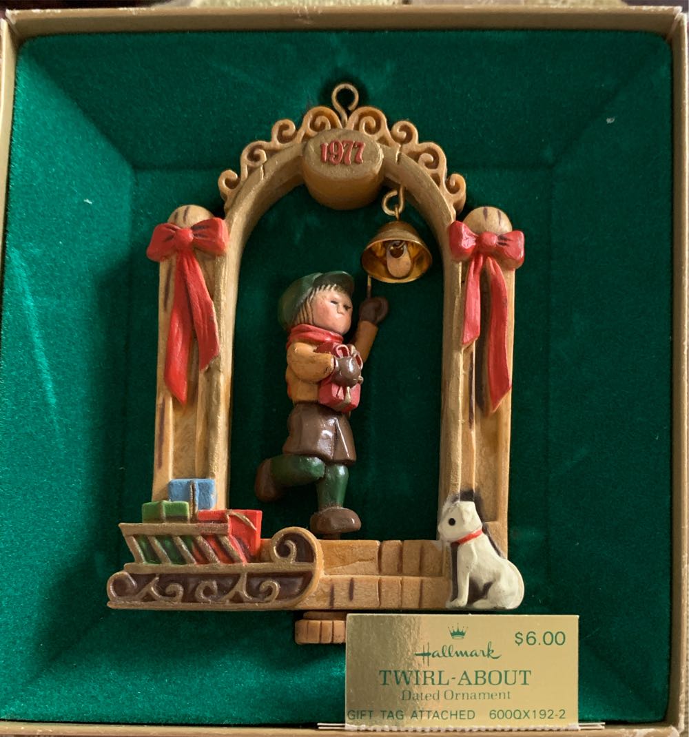 Twirl-about Bellringer 1977 - Twirl-about (Nostalgia) ornament collectible - Main Image 4