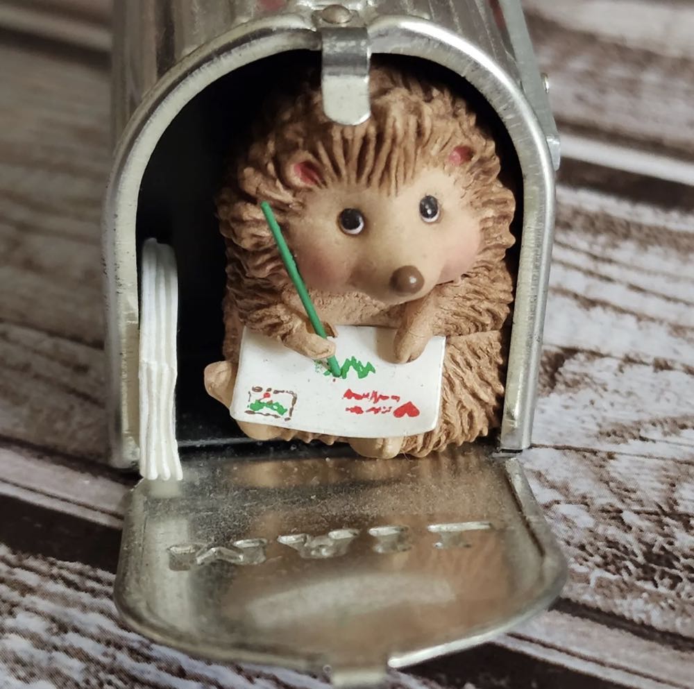 Friendly Greeting QX8174  ornament collectible [Barcode 015012564952] - Main Image 2