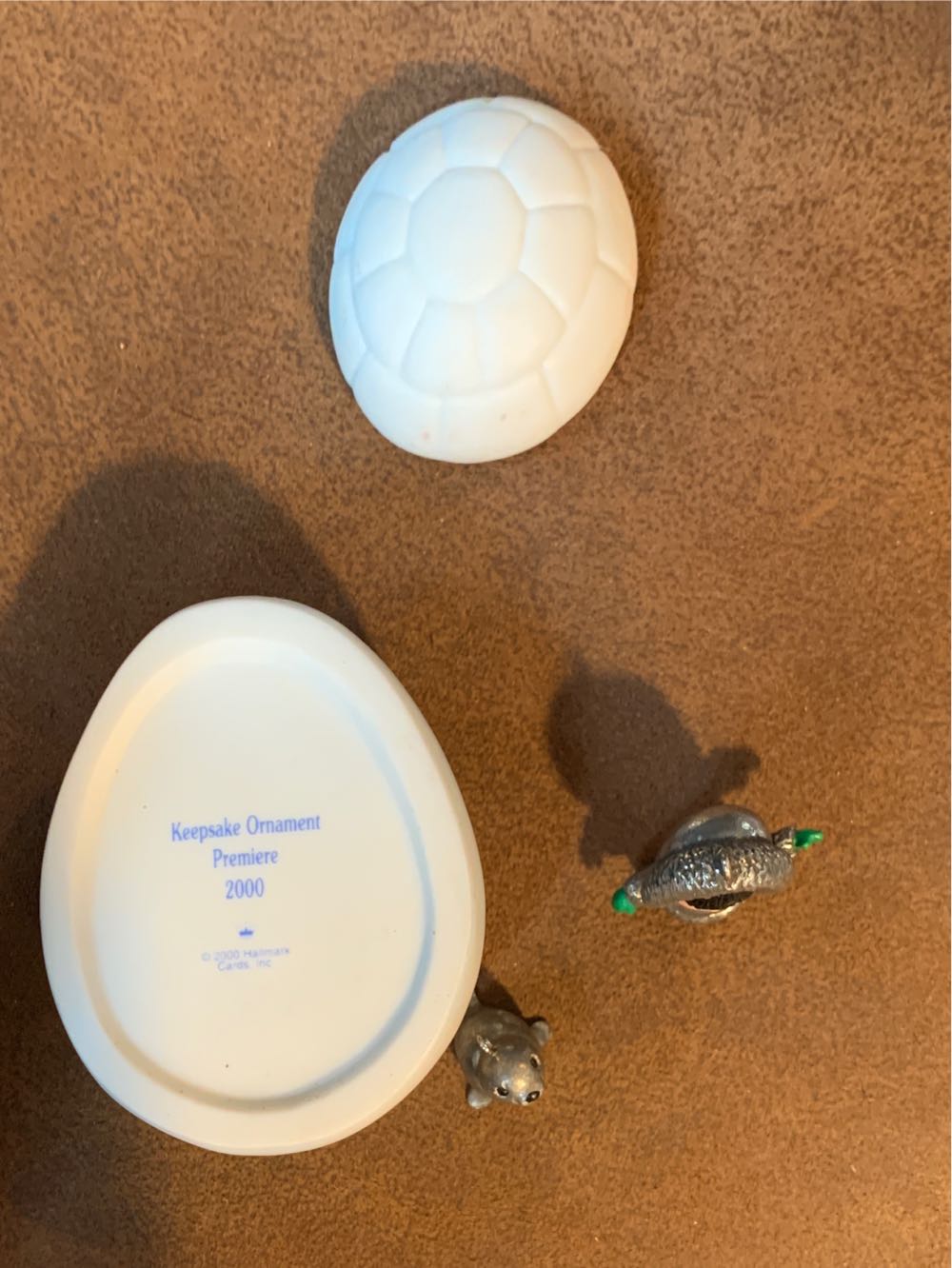 Frosty Friends Porcelain And Pewter - Frosty Friends Anniversary (Frosty Friends) ornament collectible [Barcode 015012565669] - Main Image 4