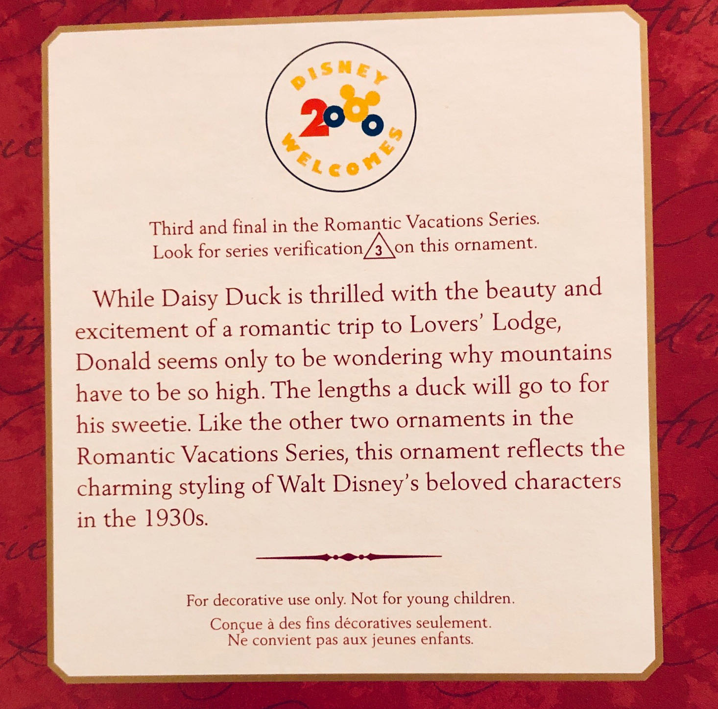 Donald & Daisy at Lover’s Lodge - Disney Mickey & Co (Romantic Vacations) ornament collectible [Barcode 015012566352] - Main Image 3