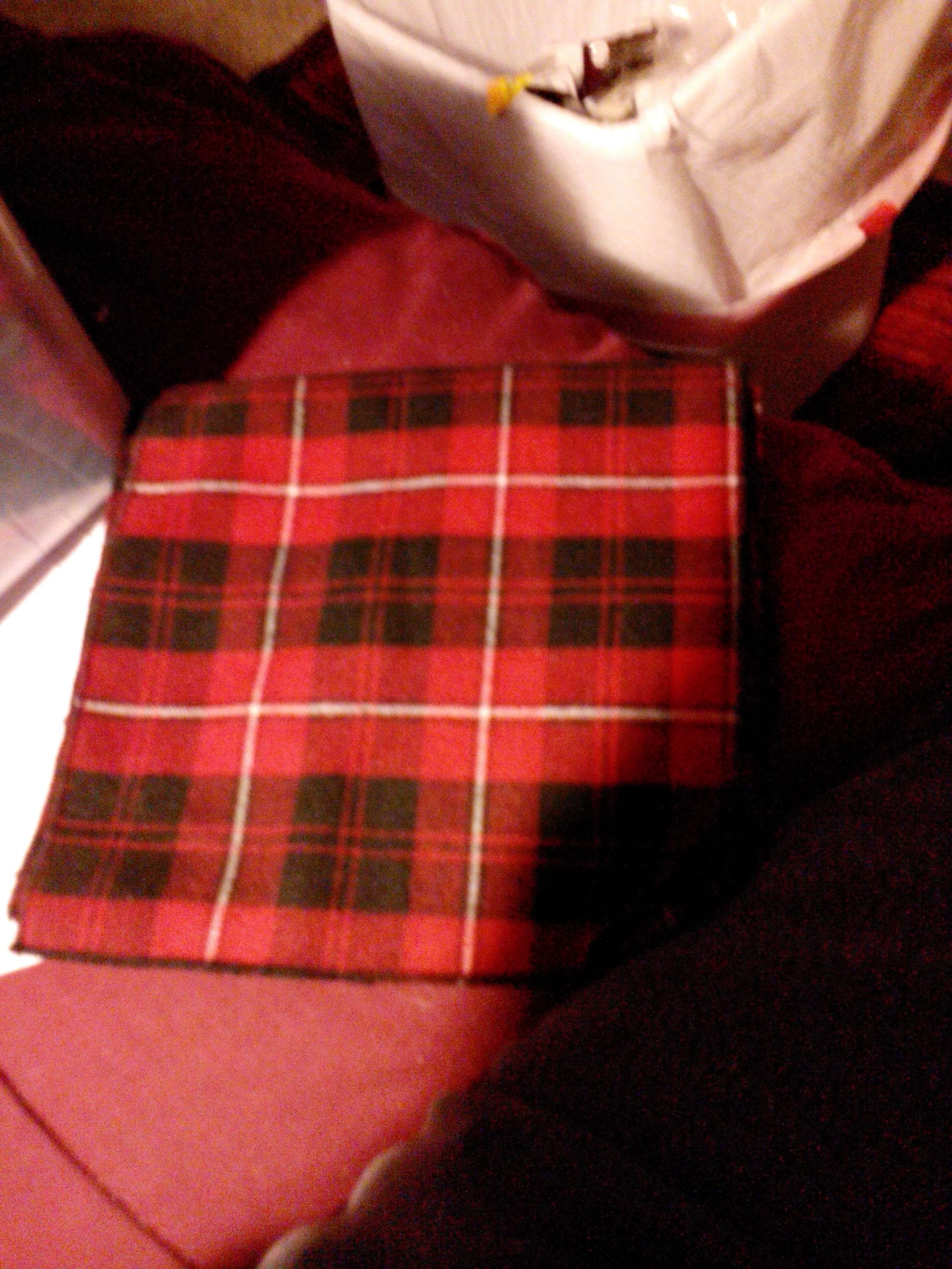 "Itty bitty" Book light