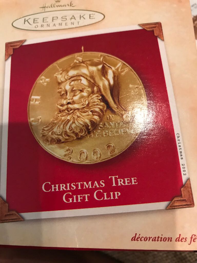 Christmas Tree Gift Clip  (Keepsake Ornament) ornament collectible - Main Image 2